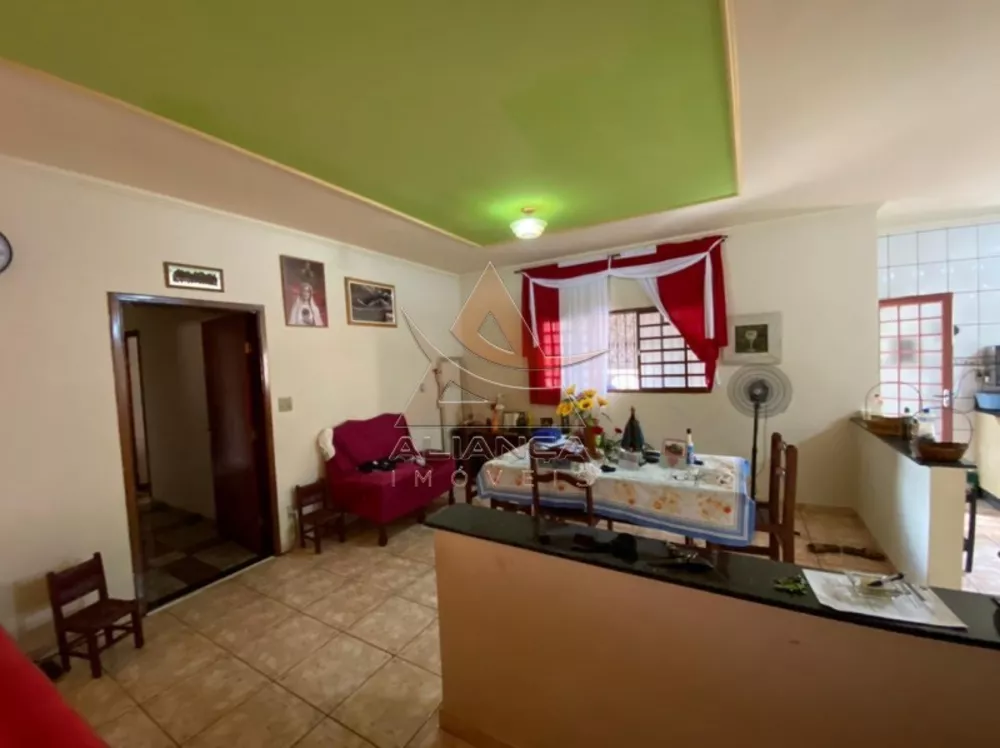 Casa à venda com 3 quartos, 193m² - Foto 1