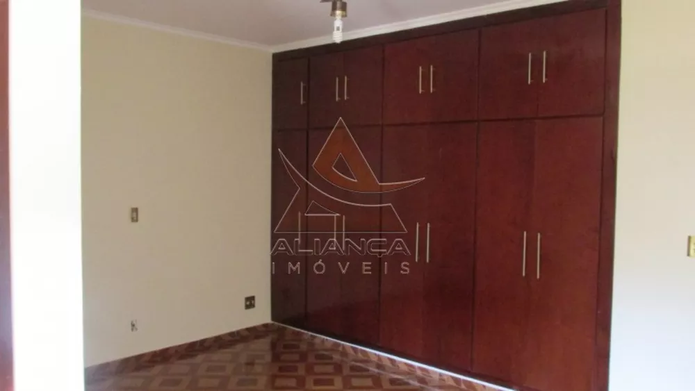 Casa à venda com 3 quartos, 219m² - Foto 3