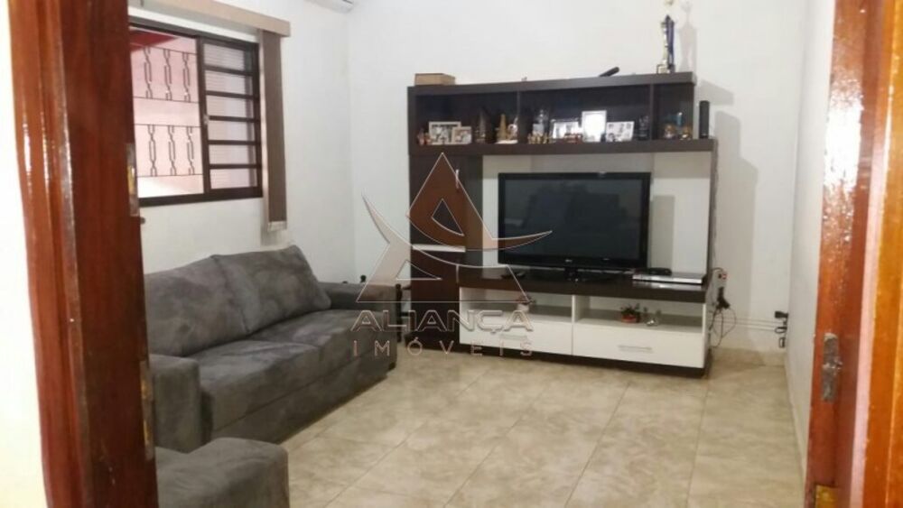 Casa à venda com 3 quartos, 154m² - Foto 1