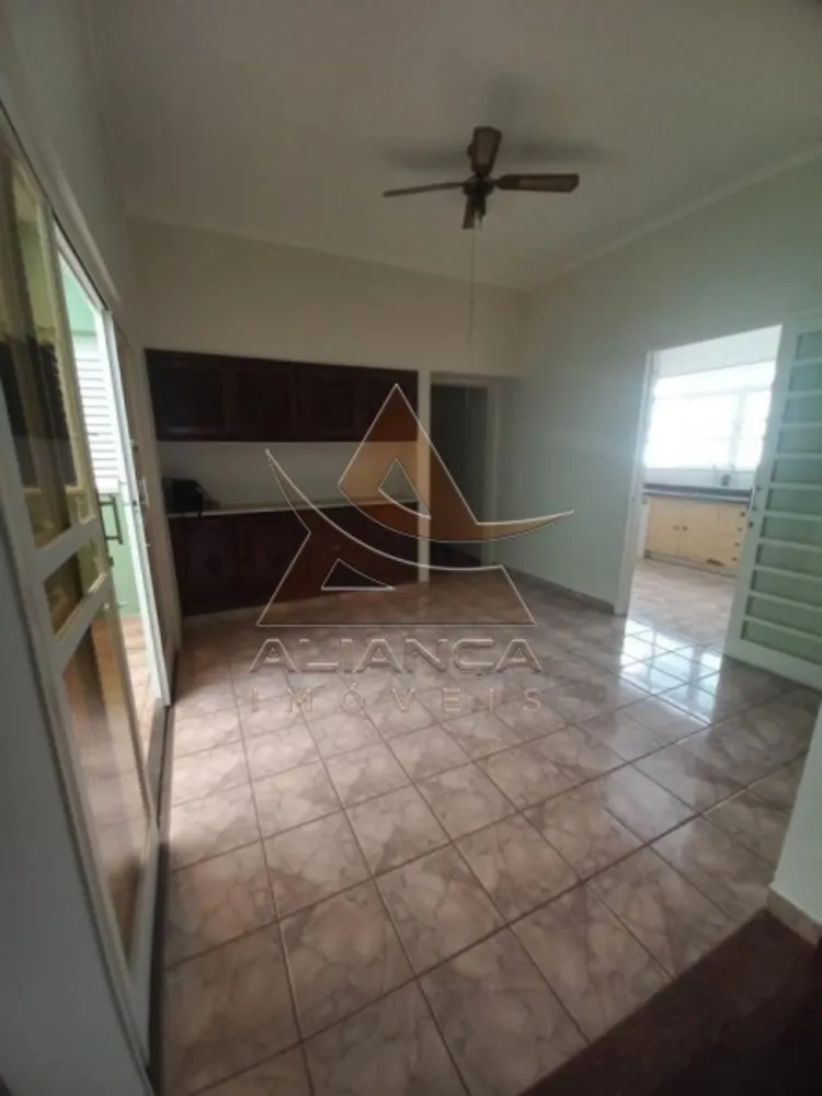 Casa, 4 quartos, 225 m² - Foto 1