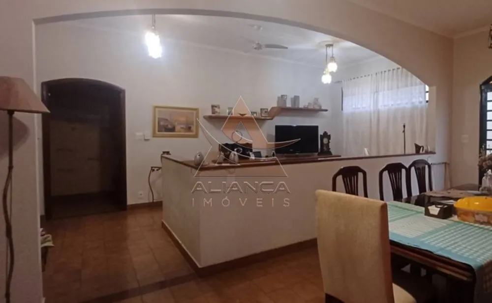 Casa, 3 quartos, 221 m² - Foto 2