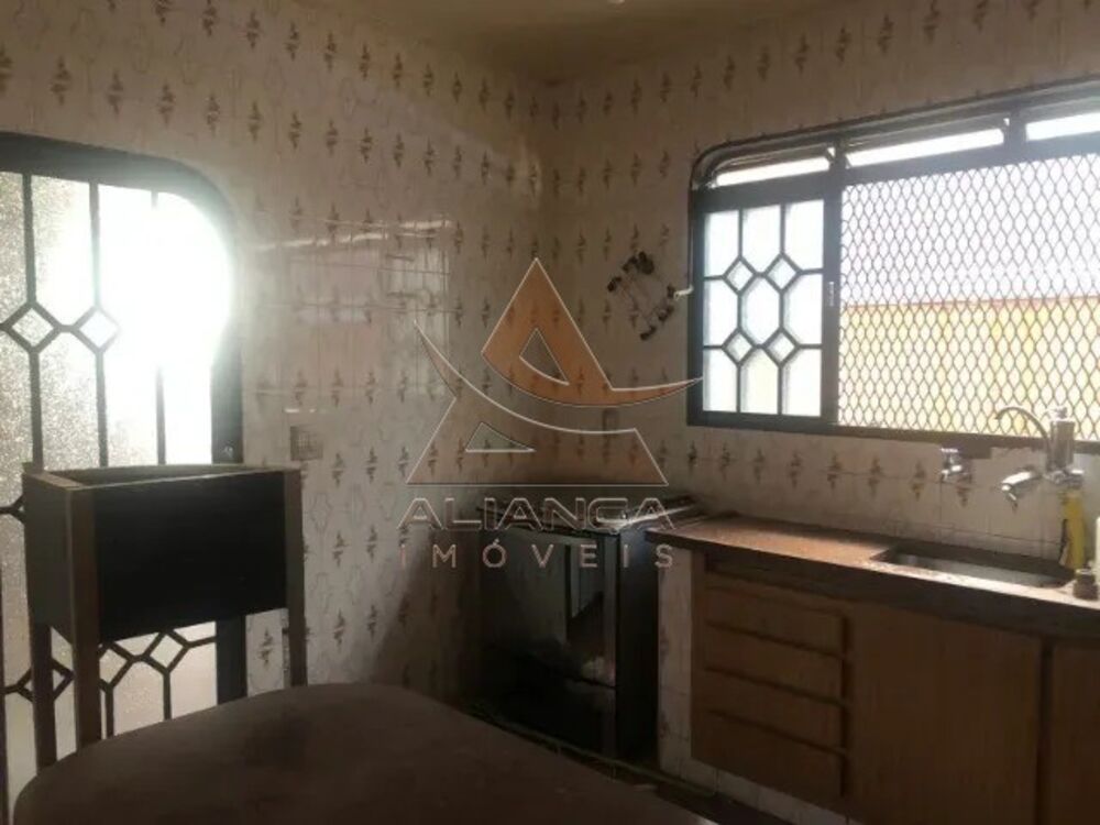 Casa à venda com 5 quartos, 226m² - Foto 11