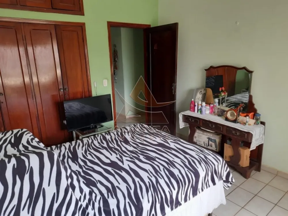 Casa, 3 quartos, 178 m² - Foto 1
