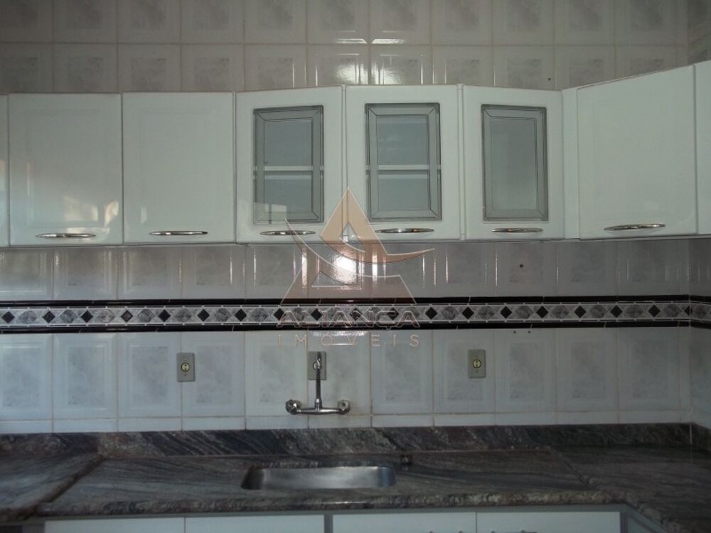 Casa à venda com 4 quartos, 300m² - Foto 9