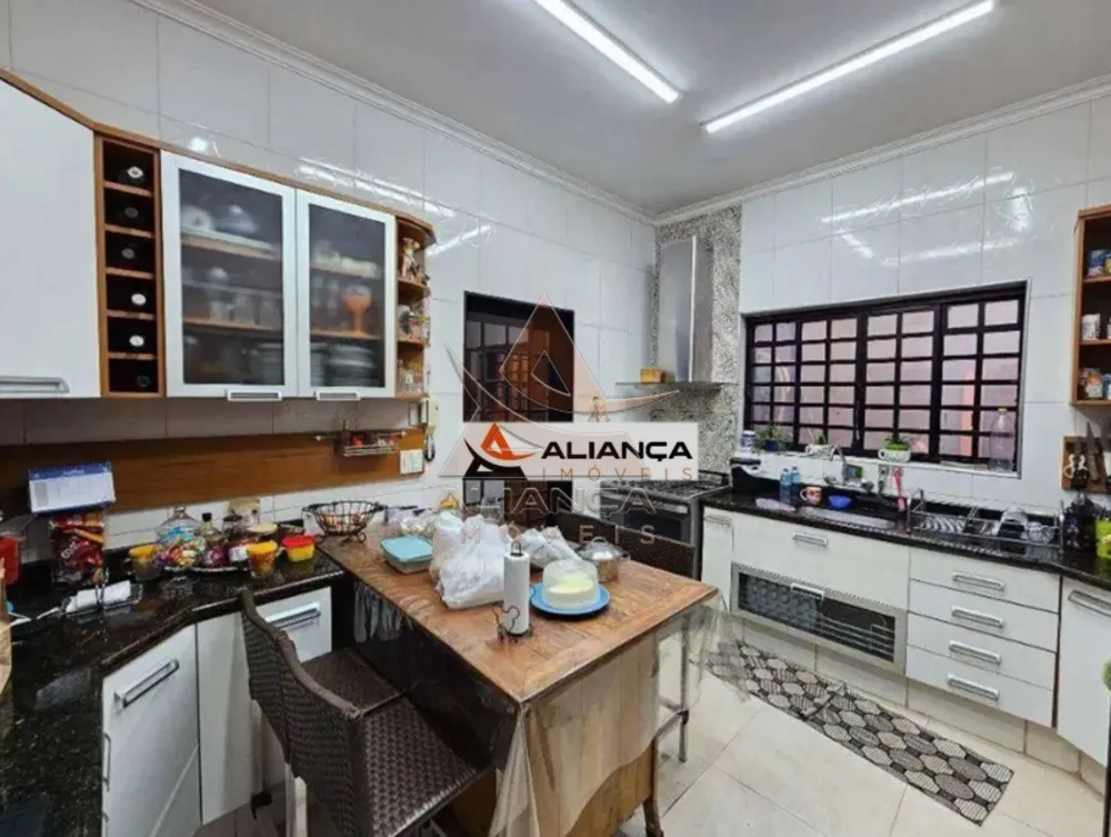 Casa, 3 quartos, 249 m² - Foto 9