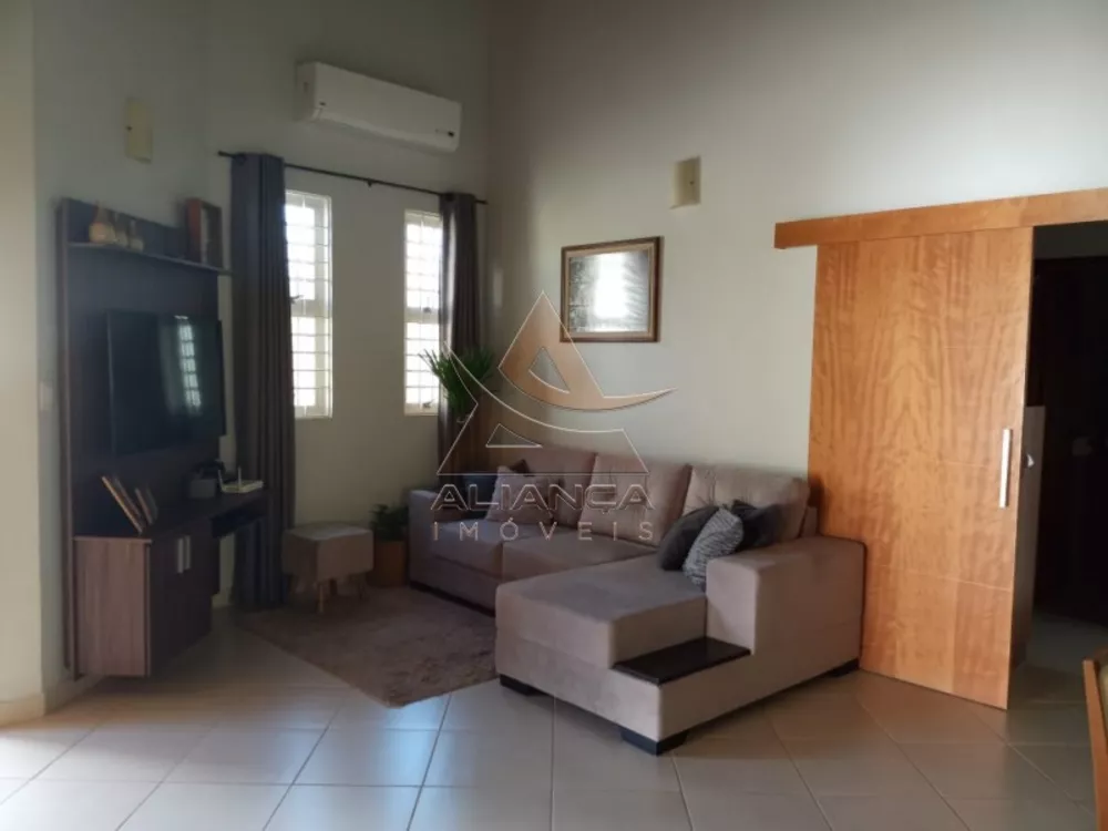 Casa à venda com 3 quartos, 180m² - Foto 1