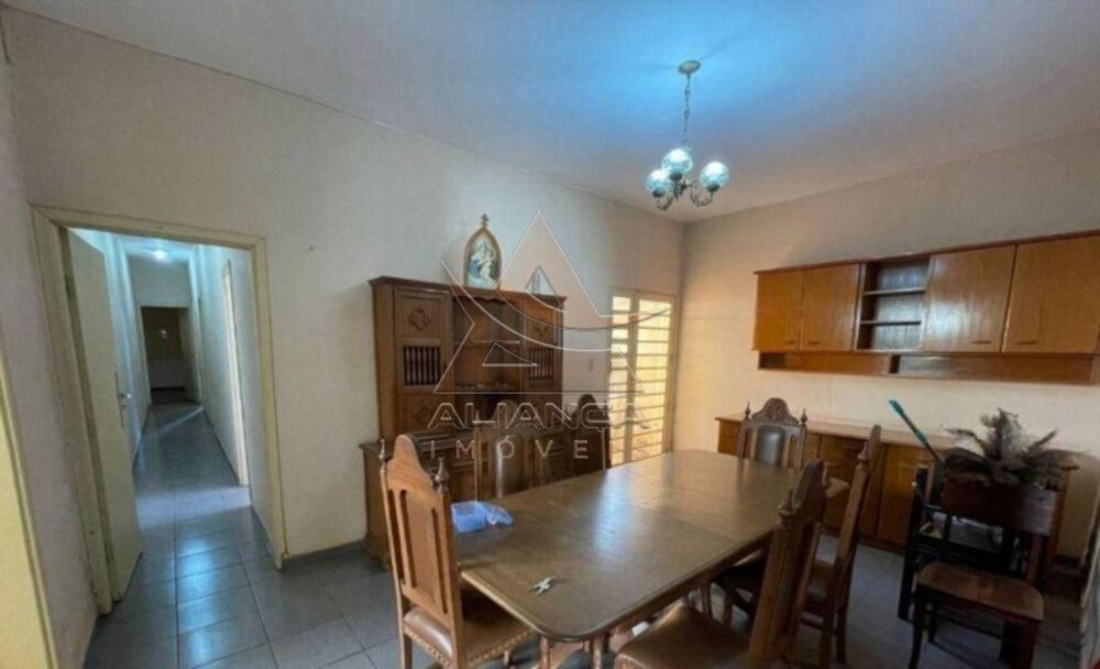 Casa à venda com 3 quartos, 232m² - Foto 2