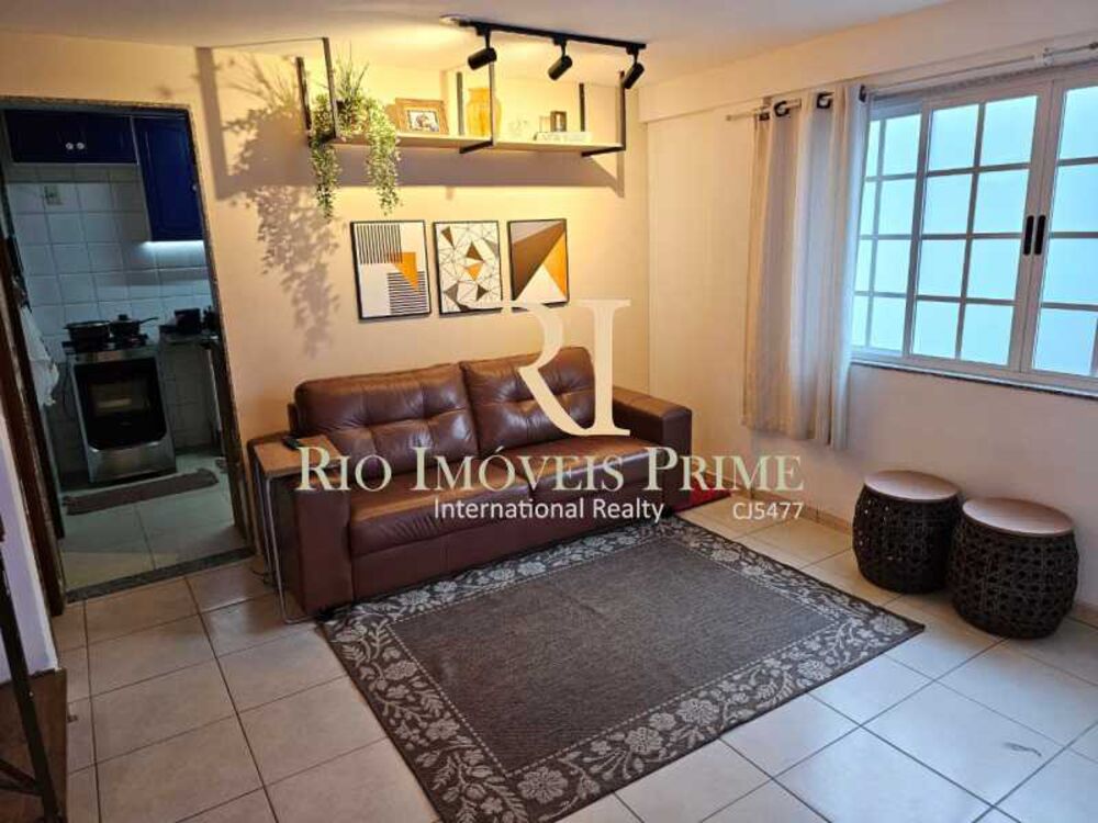Casa de Condomínio à venda com 2 quartos, 110m² - Foto 2