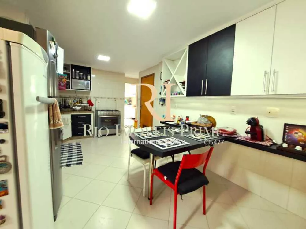 Cobertura, 3 quartos, 188 m² - Foto 2