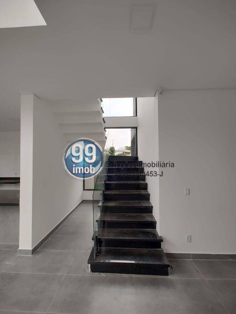 Casa, 4 quartos, 240 m² - Foto 2