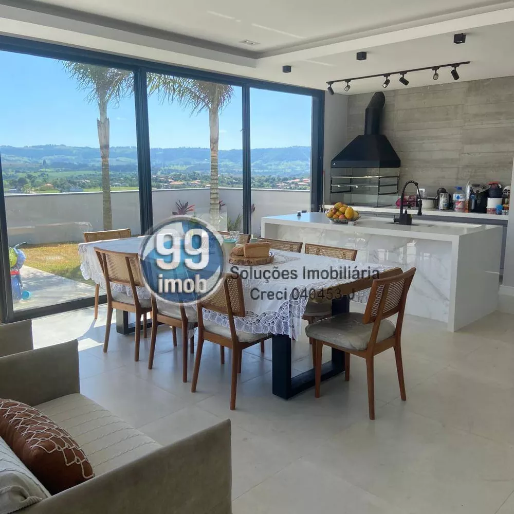 Casa à venda com 4 quartos, 266m² - Foto 3