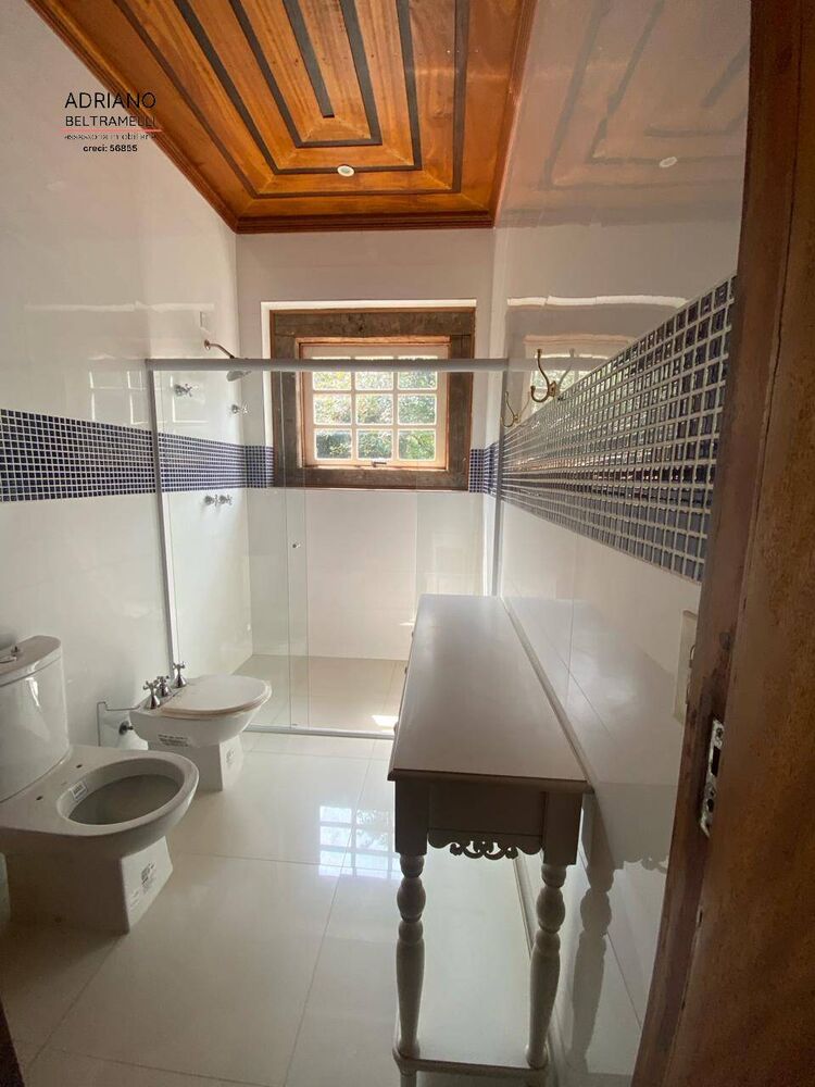 Fazenda à venda com 16 quartos, 2500m² - Foto 2
