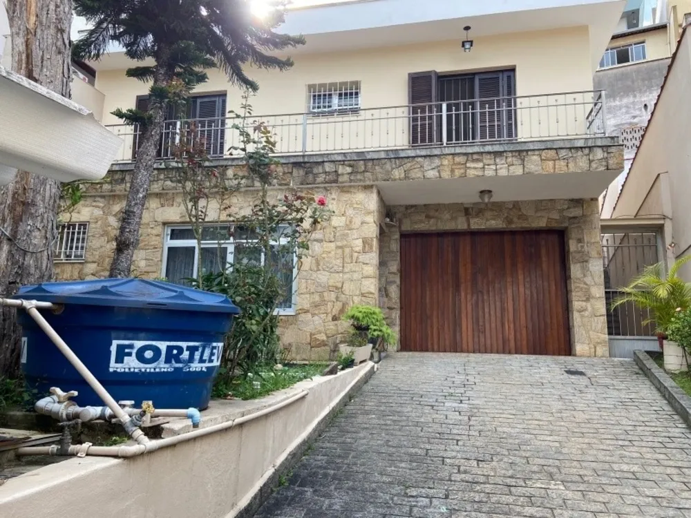 Casa, 3 quartos, 250 m² - Foto 1