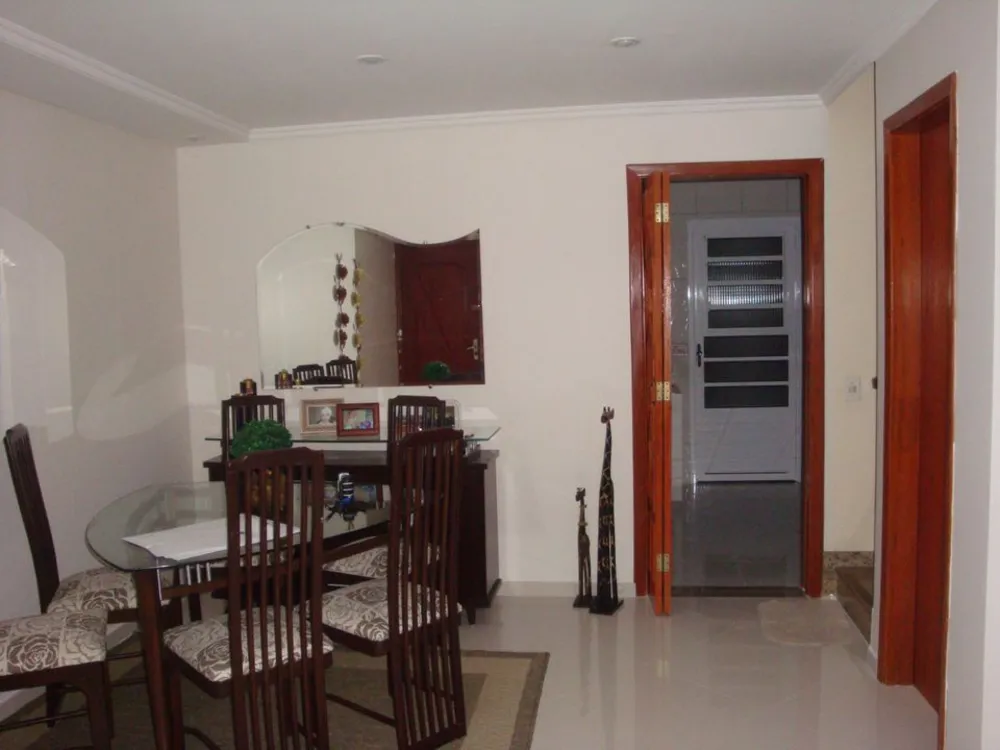 Casa, 3 quartos, 174 m² - Foto 2