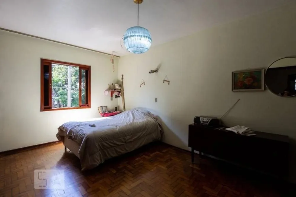 Casa, 4 quartos, 220 m² - Foto 1