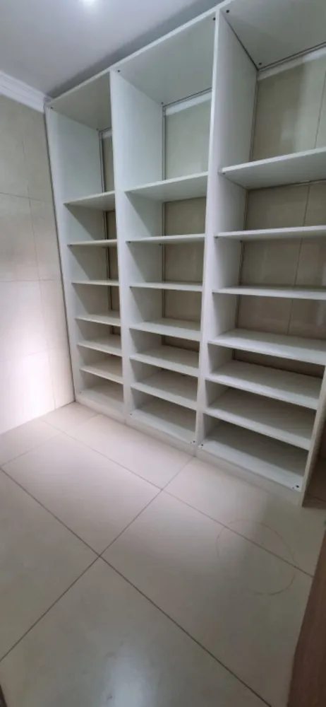 Casa, 3 quartos, 230 m² - Foto 1