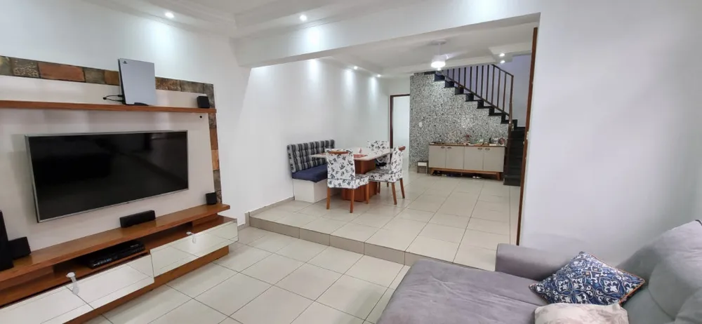 Casa, 3 quartos, 230 m² - Foto 4