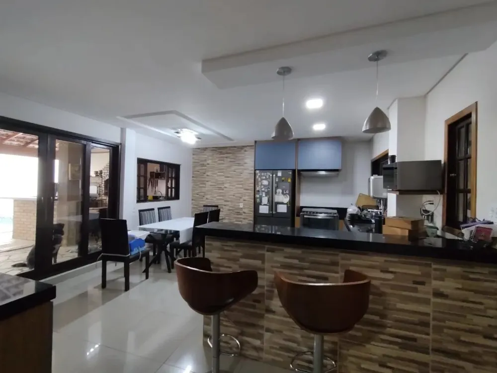 Casa, 5 quartos, 352 m² - Foto 1