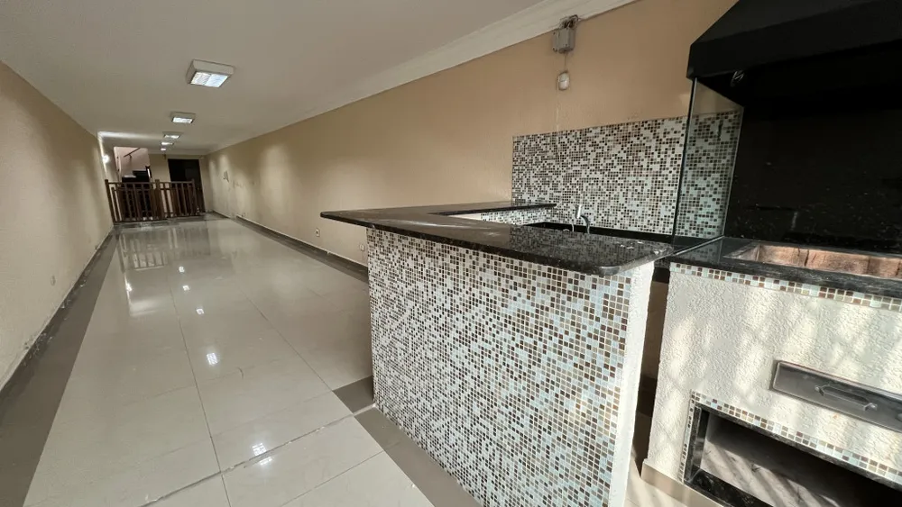 Casa, 3 quartos, 265 m² - Foto 2