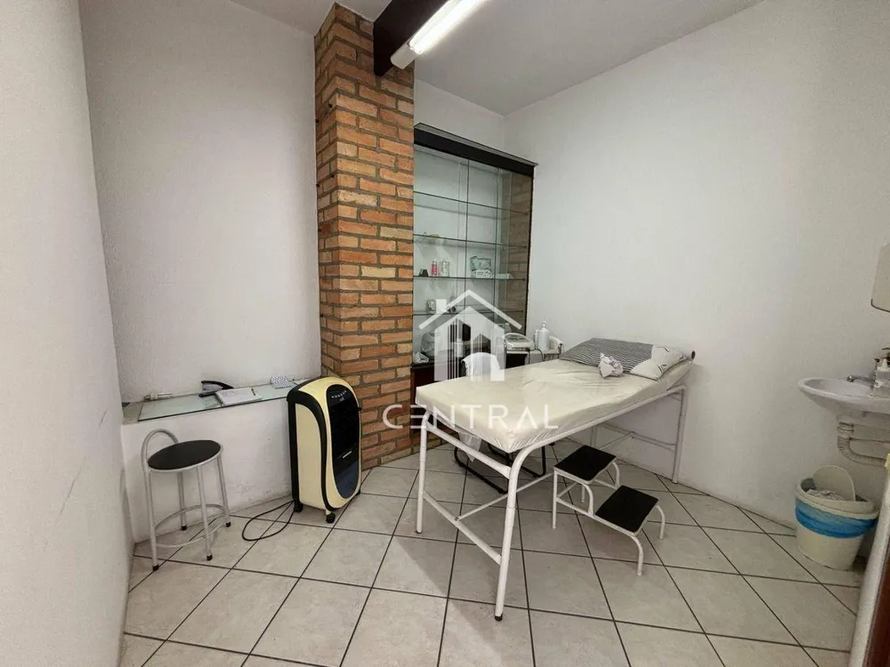 Sobrado, 437 m² - Foto 2
