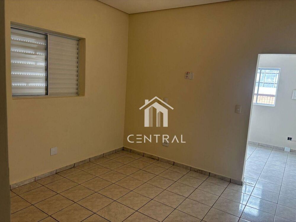 Casa à venda e aluguel com 4 quartos, 125m² - Foto 3