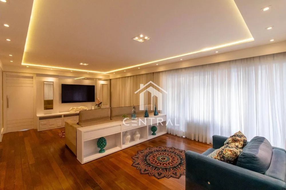 Apartamento, 3 quartos, 182 m² - Foto 1