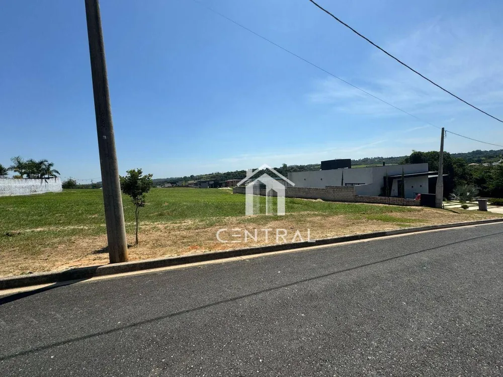 Loteamento e Condomínio, 1000 m² - Foto 1