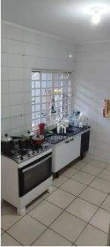 Casa, 2 quartos, 200 m² - Foto 2