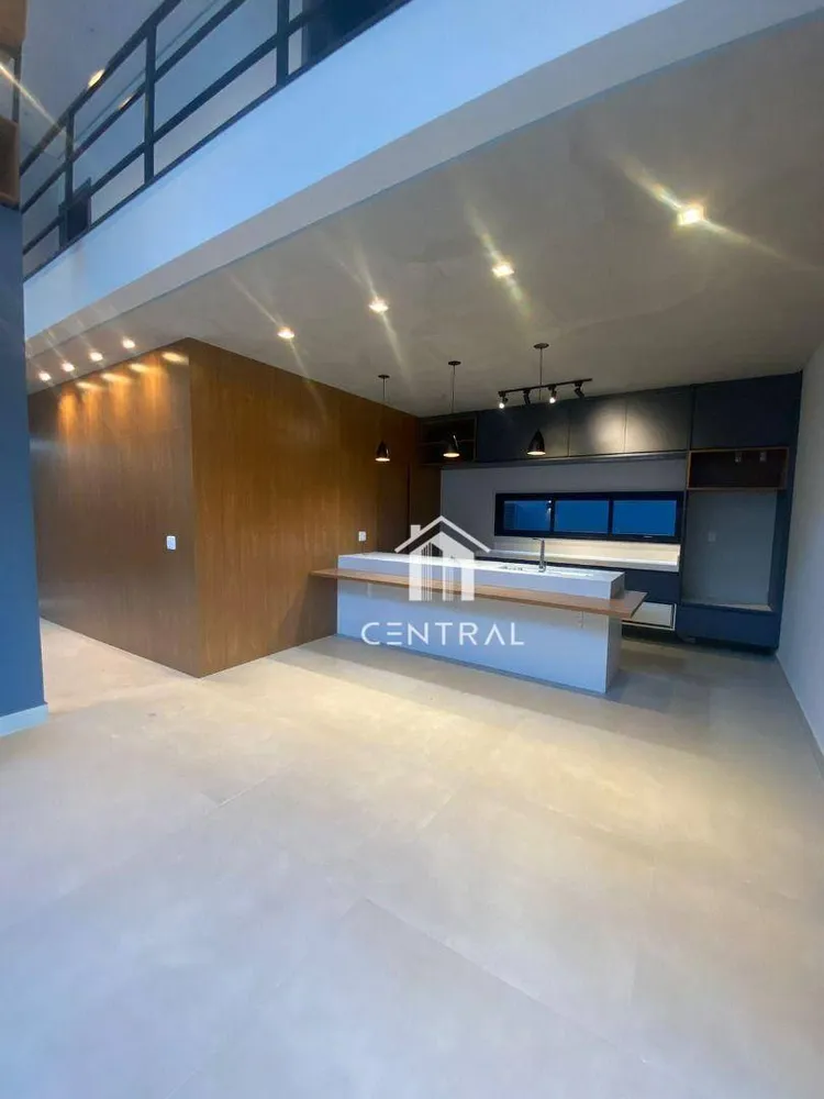 Sobrado, 4 quartos, 355 m² - Foto 1