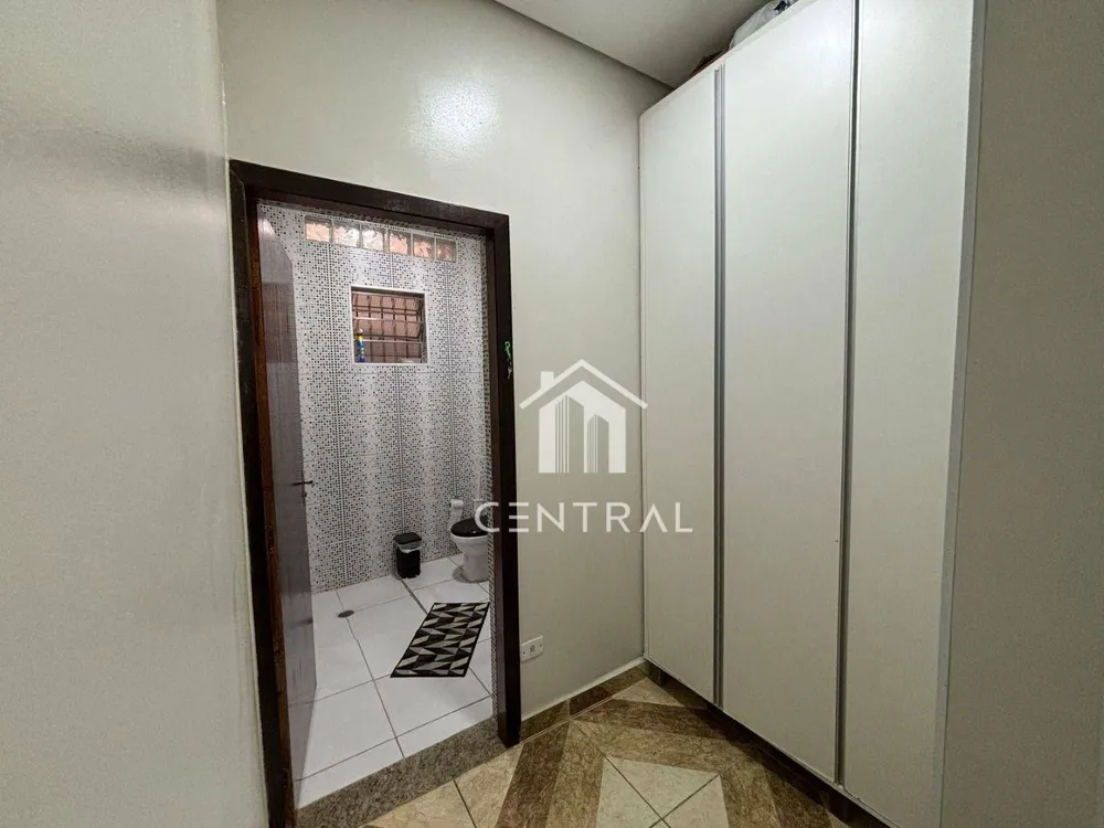 Casa, 4 quartos, 240 m² - Foto 3