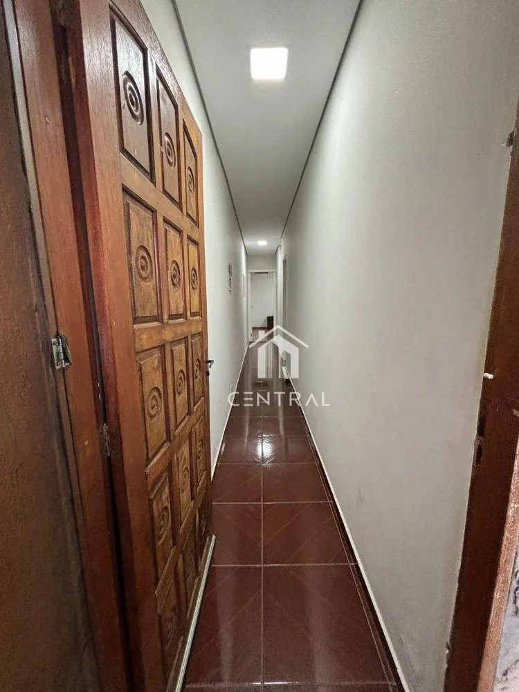 Casa, 4 quartos, 240 m² - Foto 11