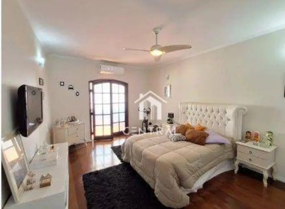 Sobrado, 3 quartos, 236 m² - Foto 3