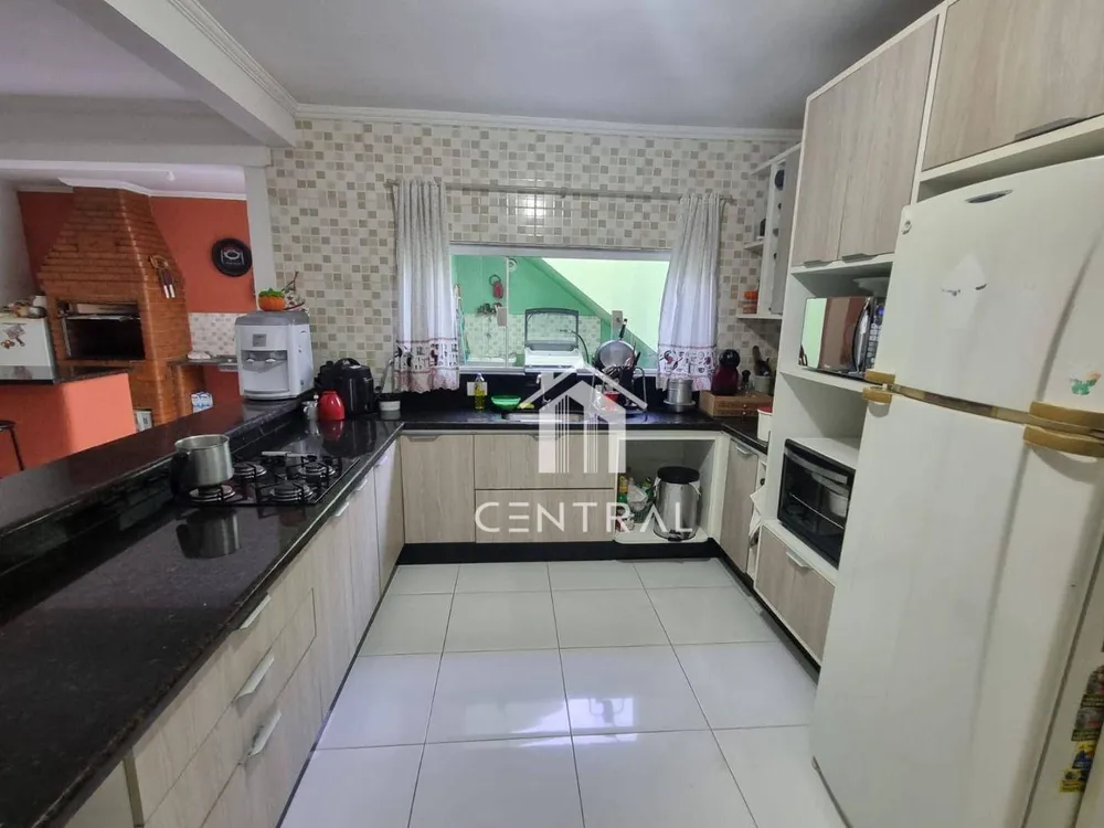 Casa, 4 quartos, 130 m² - Foto 2