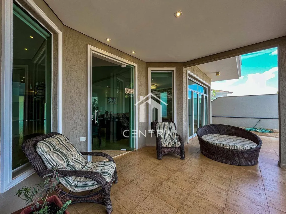 Sobrado, 4 quartos, 535 m² - Foto 1
