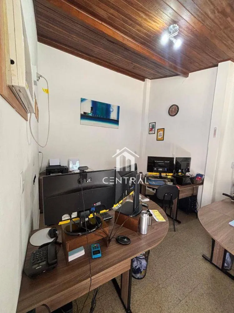 Casa, 3 quartos, 250 m² - Foto 11