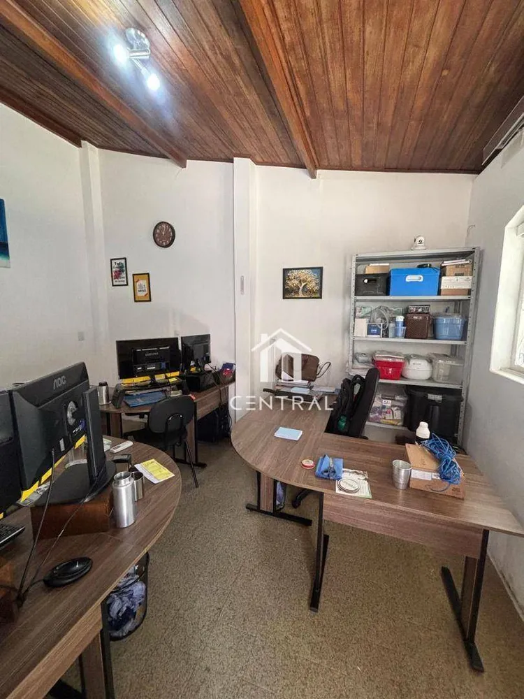 Casa, 3 quartos, 250 m² - Foto 12