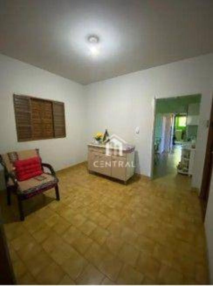 Casa, 4 quartos, 189 m² - Foto 1