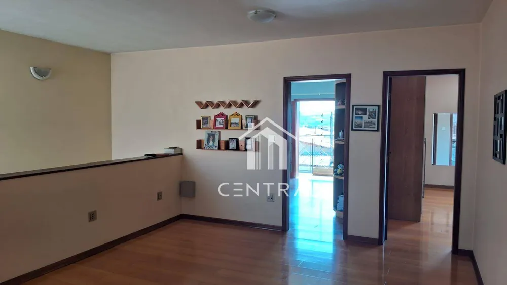 Sobrado, 3 quartos, 330 m² - Foto 2