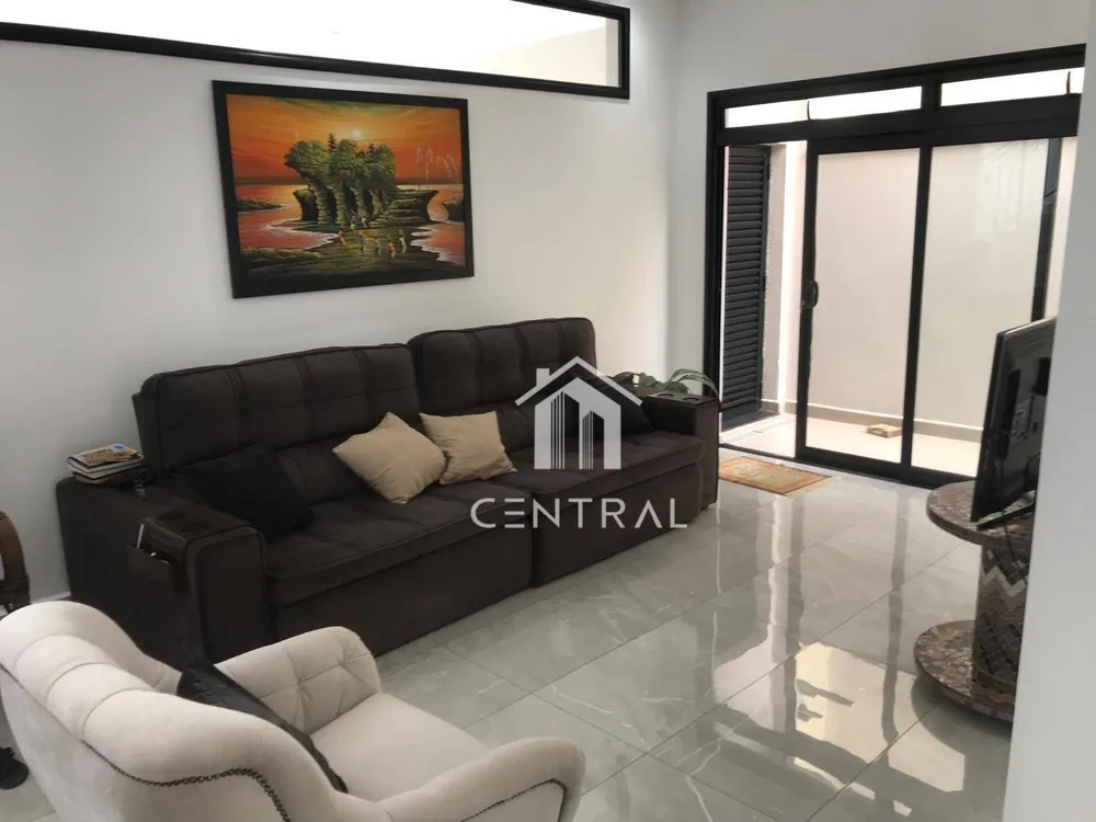 Sobrado, 3 quartos, 233 m² - Foto 1