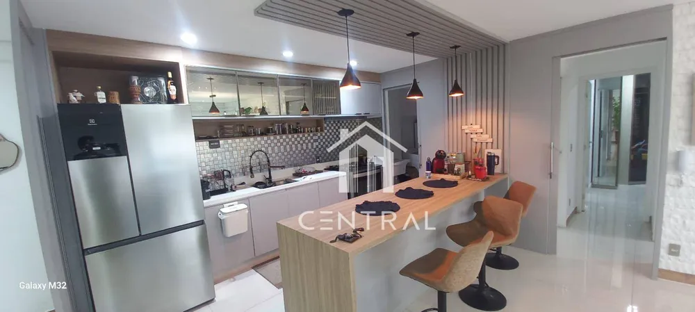 Apartamento, 3 quartos, 90 m² - Foto 1