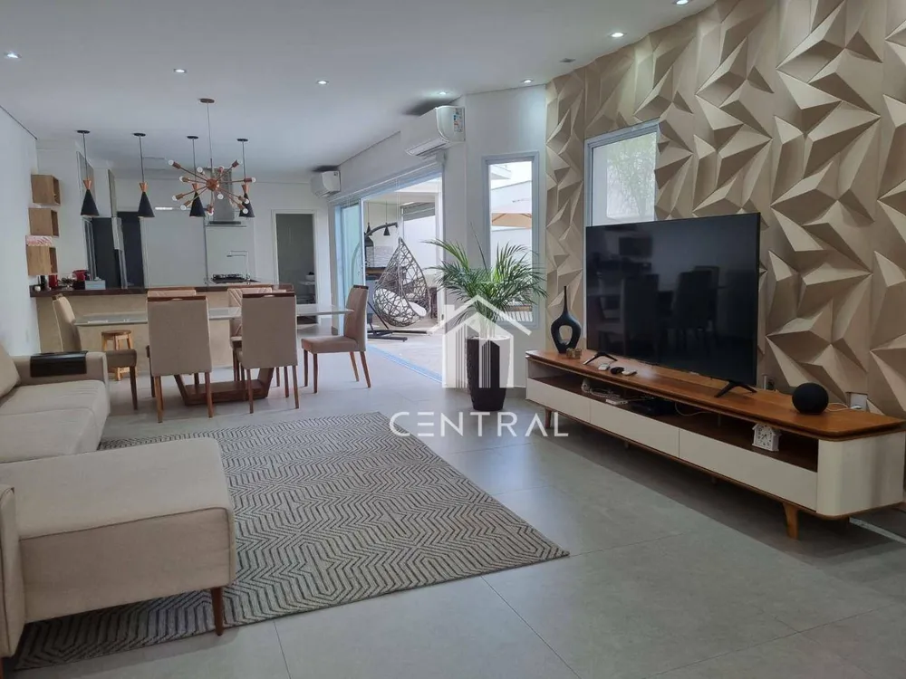 Sobrado, 3 quartos, 202 m² - Foto 1