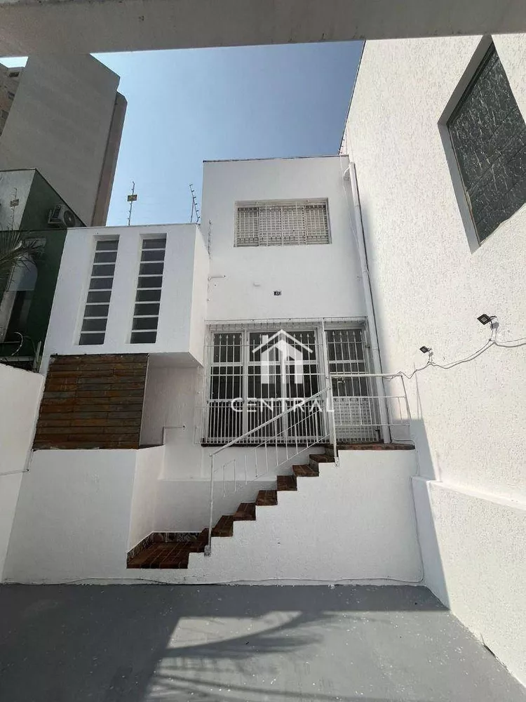 Sobrado para alugar com 3 quartos, 118m² - Foto 1