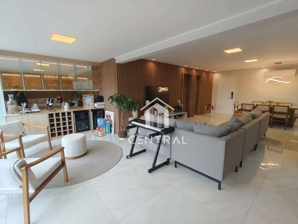Apartamento, 3 quartos, 182 m² - Foto 2
