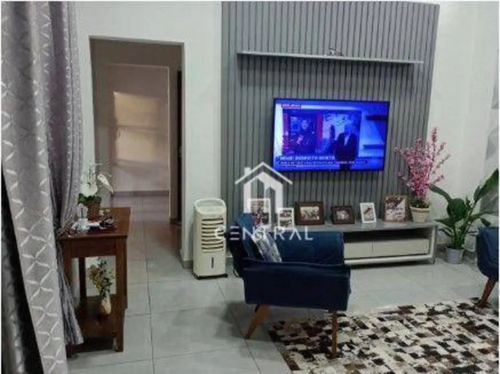 Casa, 3 quartos, 200 m² - Foto 1