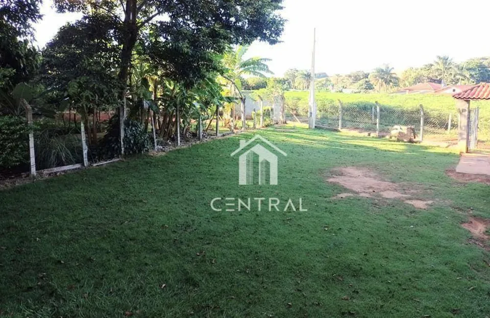 Chácara, 3 quartos, 600 m² - Foto 1