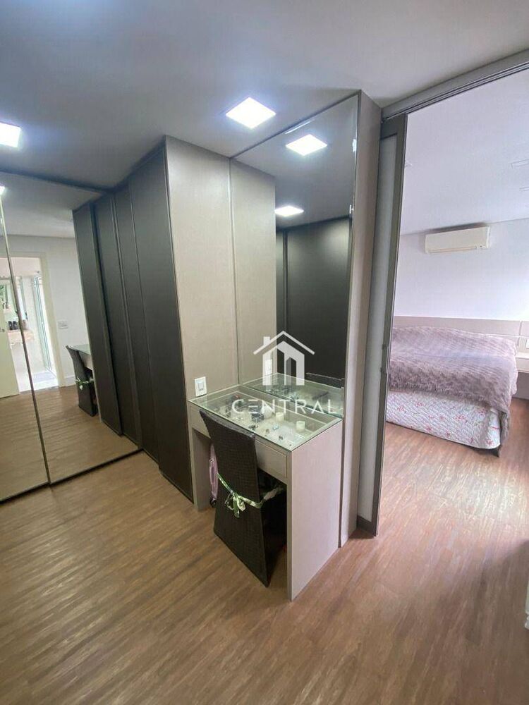 Sobrado, 3 quartos, 244 m² - Foto 4