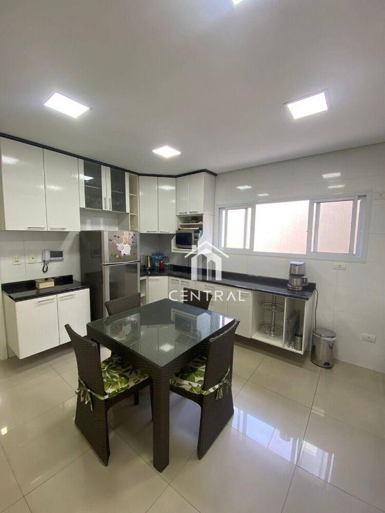 Sobrado, 3 quartos, 244 m² - Foto 24