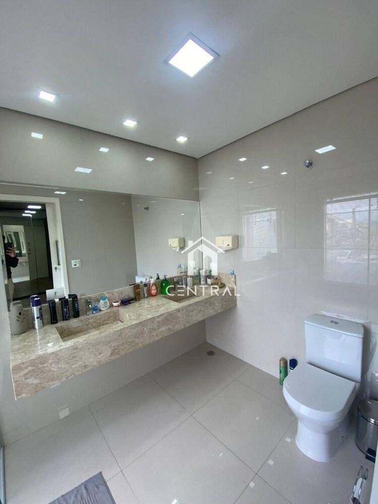 Sobrado, 3 quartos, 244 m² - Foto 5