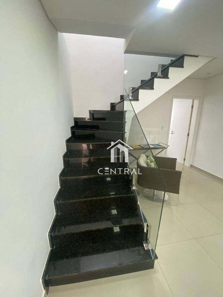 Sobrado, 3 quartos, 244 m² - Foto 33
