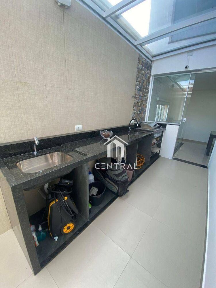 Sobrado, 3 quartos, 244 m² - Foto 13